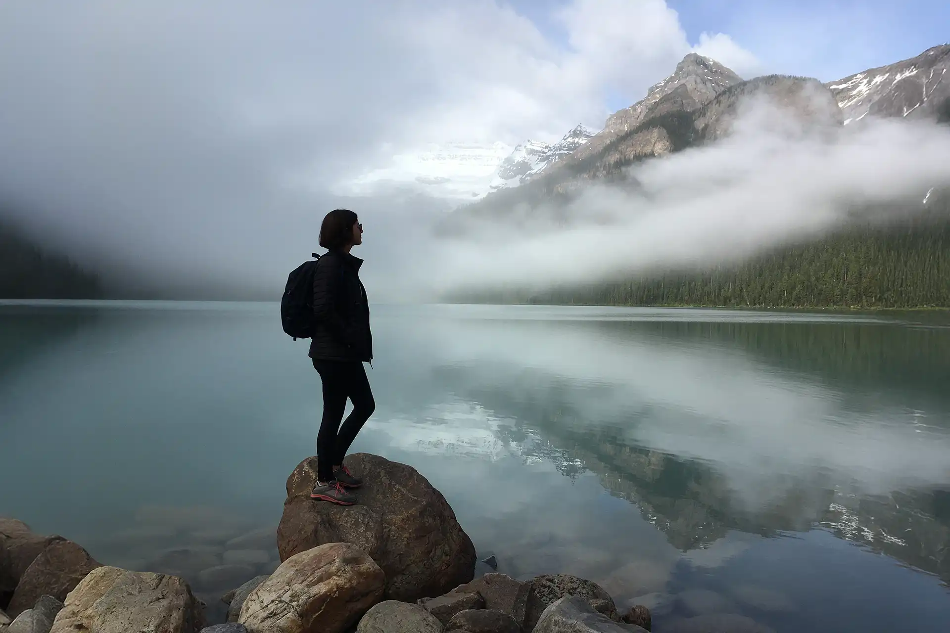 Glacier lakes tour destination
